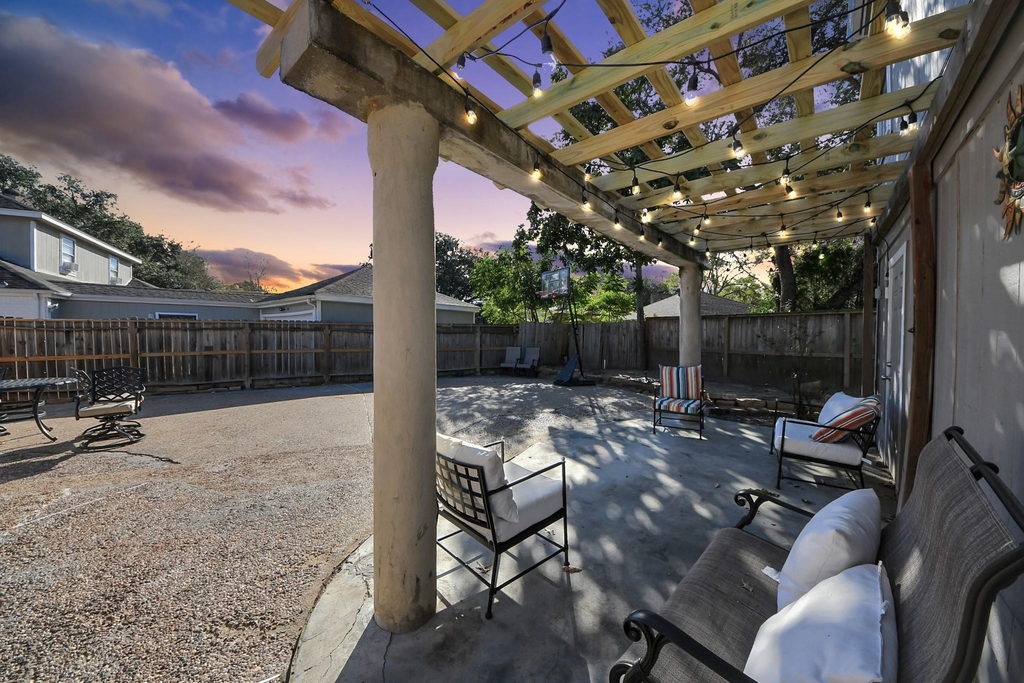 15715 Creekhaven Drive - Photo 39