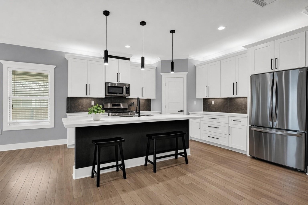 3513 Omega Street - Photo 6