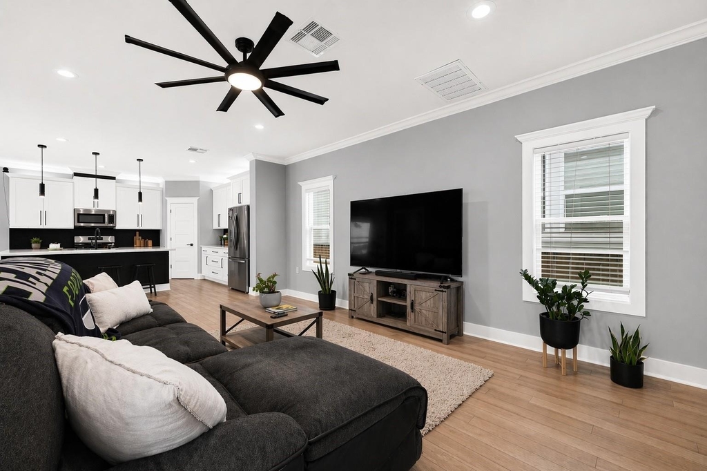 3513 Omega Street - Photo 4