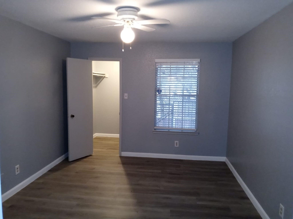 9700 Leawood Boulevard - Photo 8