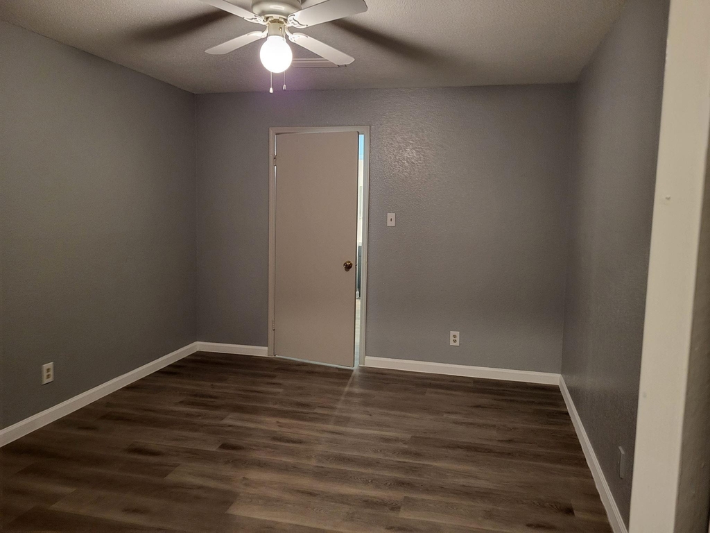 9700 Leawood Boulevard - Photo 7