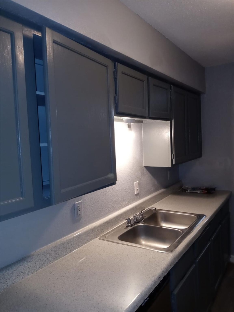 9700 Leawood Boulevard - Photo 17