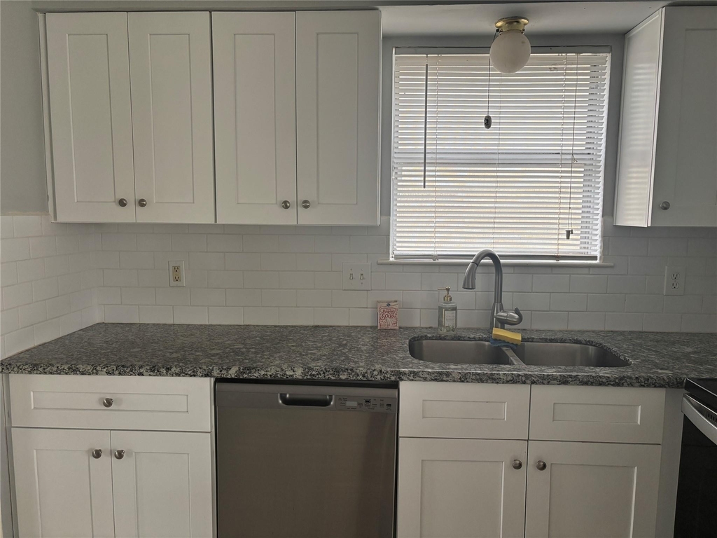 402 Oak Harbor Drive - Photo 9