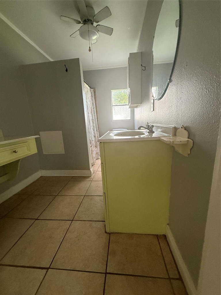 2121 Avenue K - Photo 8