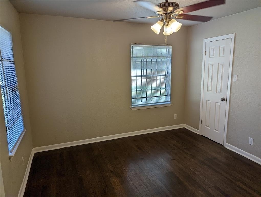 5622 Elmlawn Drive - Photo 9