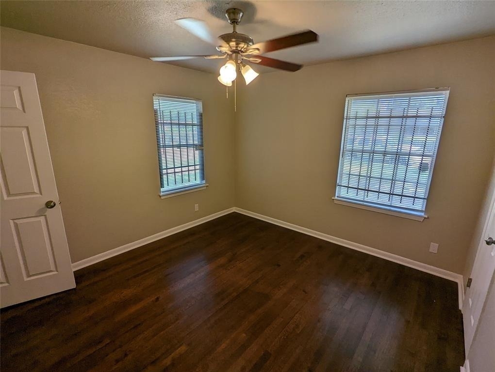 5622 Elmlawn Drive - Photo 8