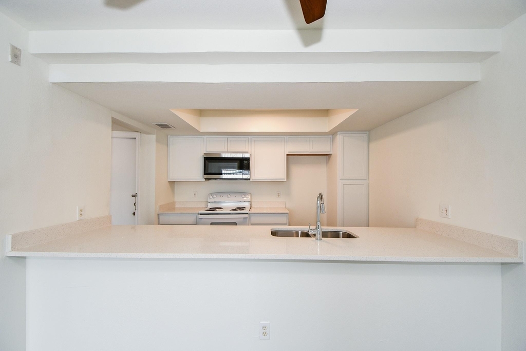 2824 S Bartell Drive - Photo 0