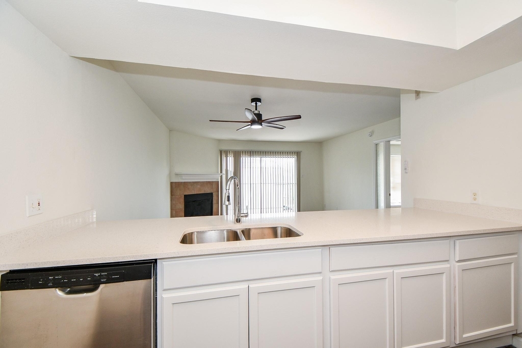 2824 S Bartell Drive - Photo 5
