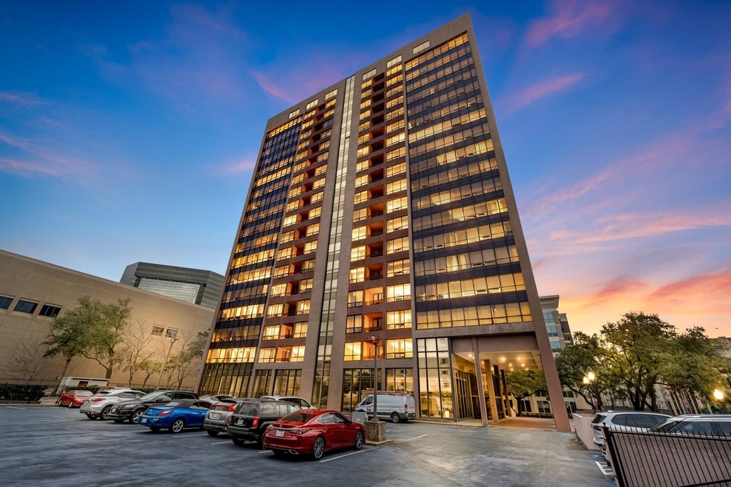 5150 Hidalgo Street - Photo 0