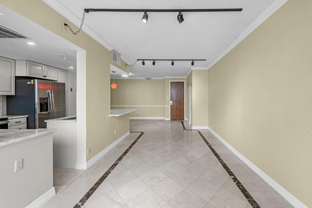 5150 Hidalgo Street - Photo 5