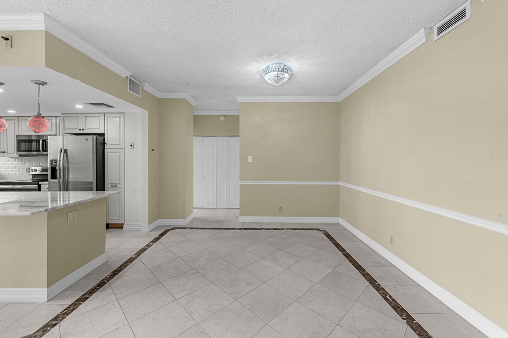 5150 Hidalgo Street - Photo 7