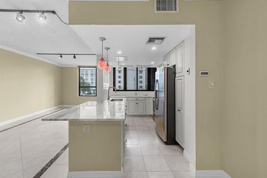 5150 Hidalgo Street - Photo 10