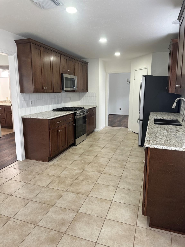 16506 Canario Drive - Photo 6