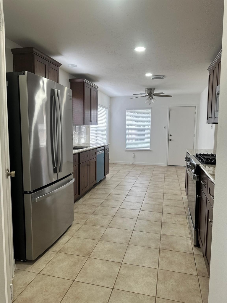 16506 Canario Drive - Photo 4