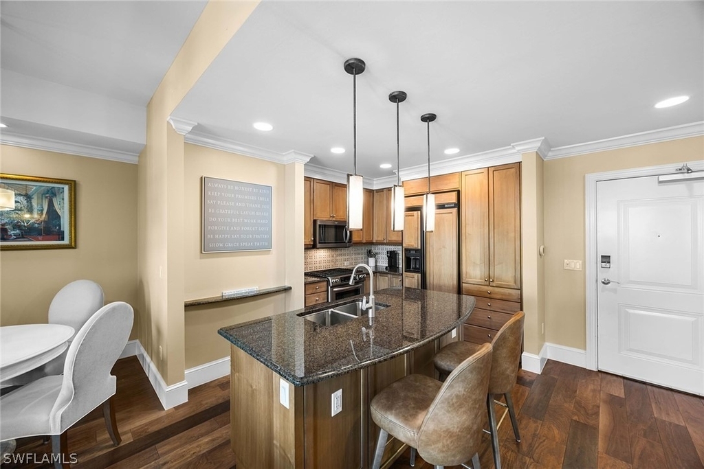 9123 Strada Place - Photo 7