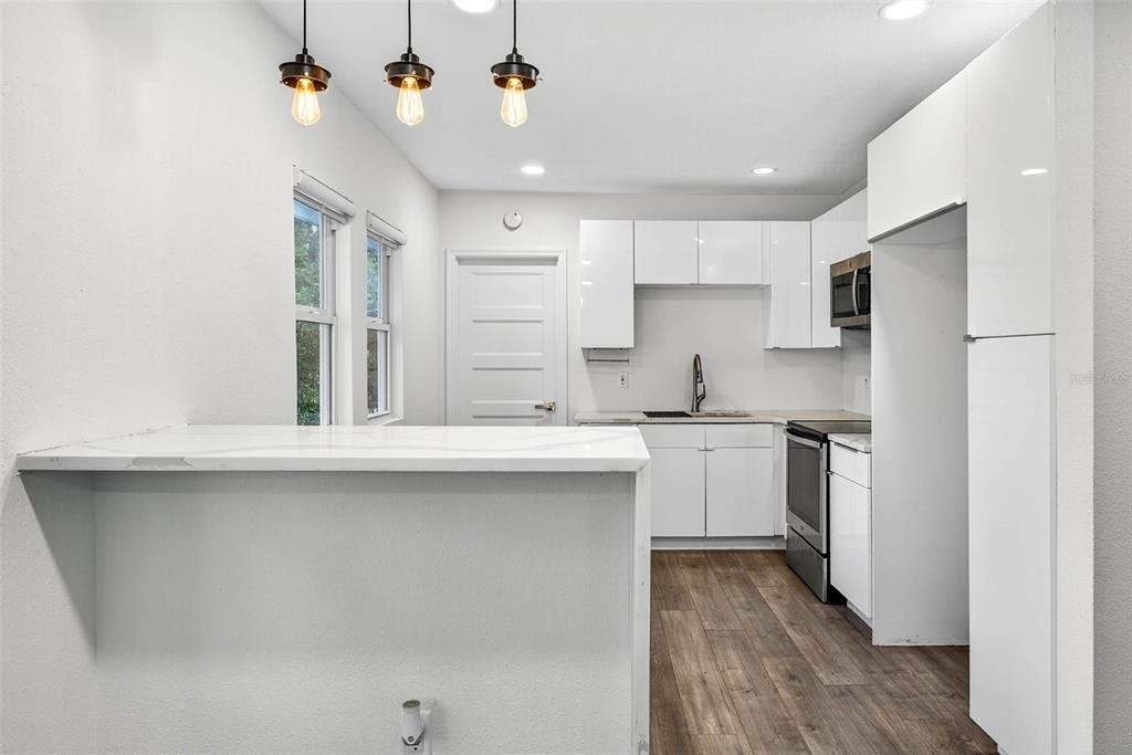809 E Baker Street - Photo 8