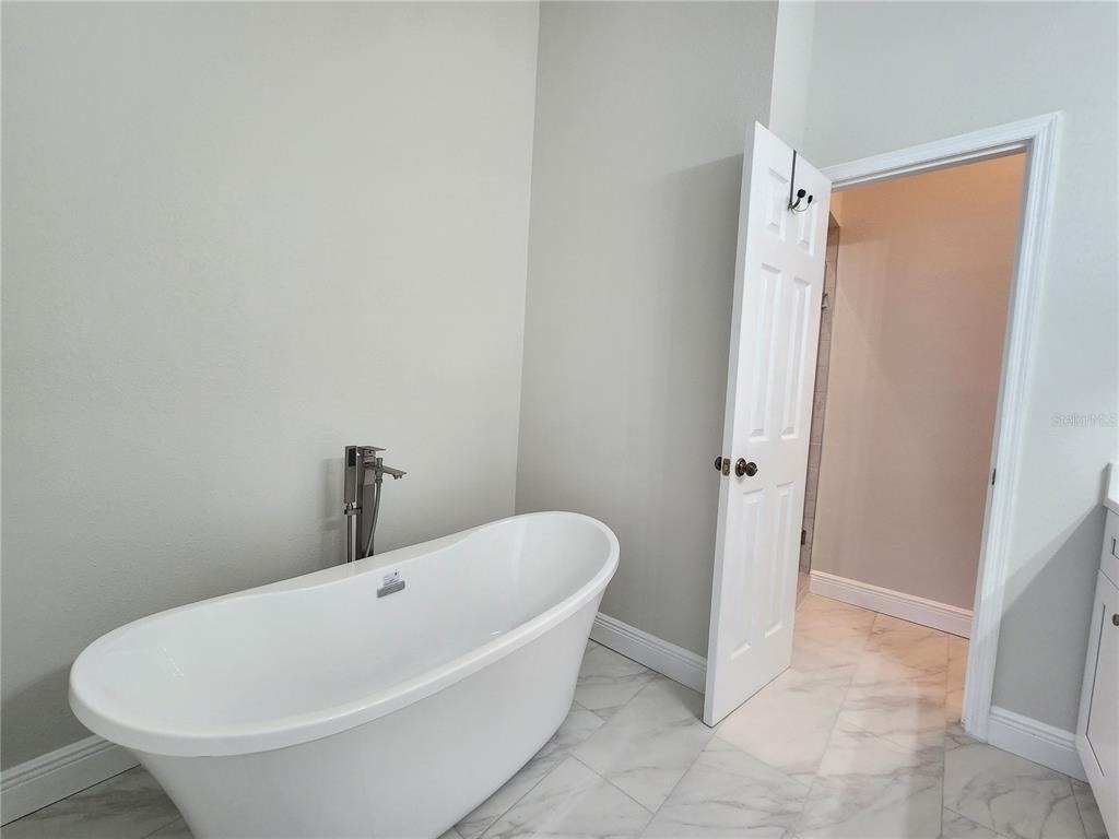 1101 Pinellas Bayway S - Photo 22