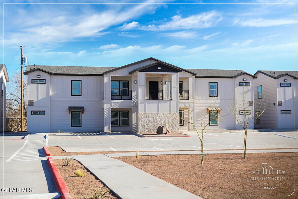 10680 Horn Circle - Photo 0