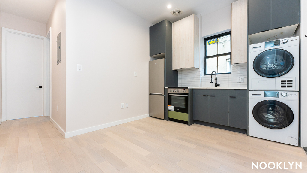 83 Beadel Street - Photo 1
