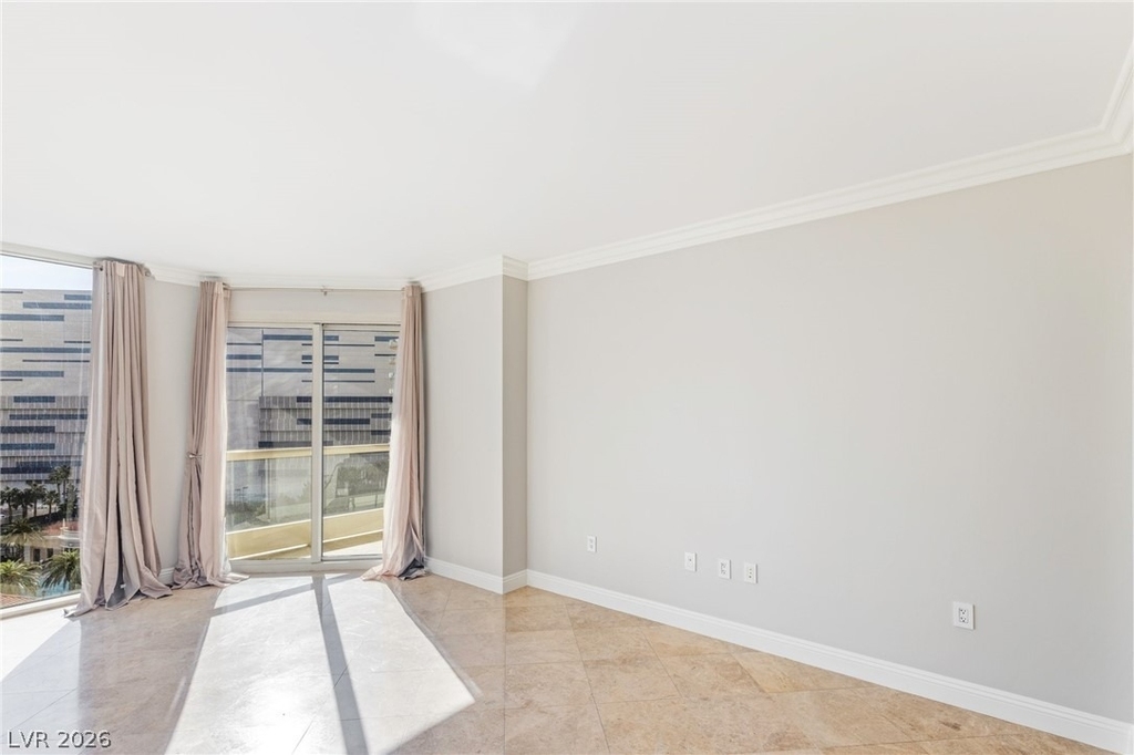 2777 Paradise Road - Photo 19