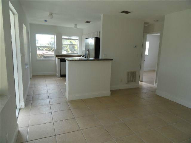 1301 Ne 15th Street - Photo 1