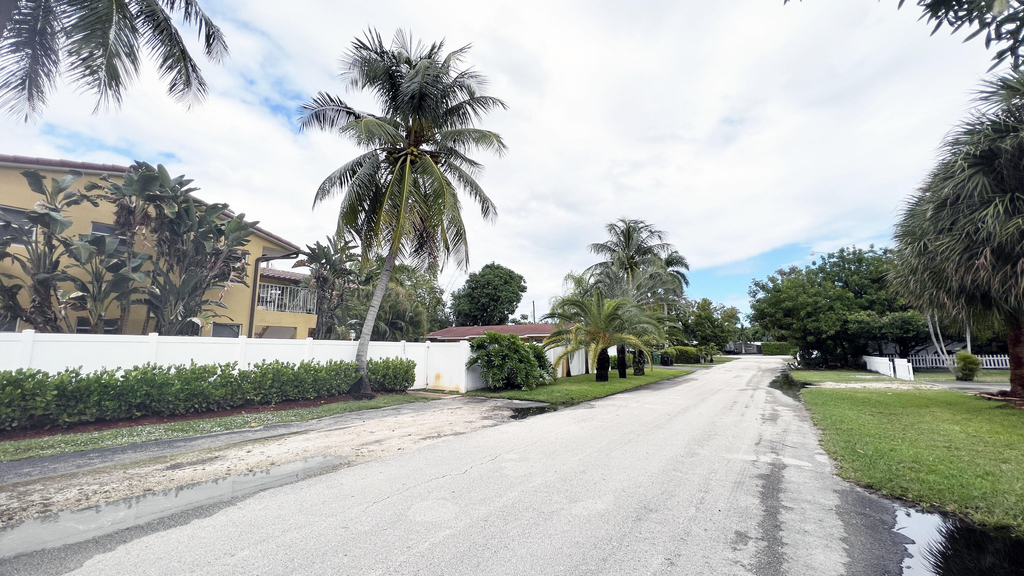 1301 Ne 15th Street - Photo 18