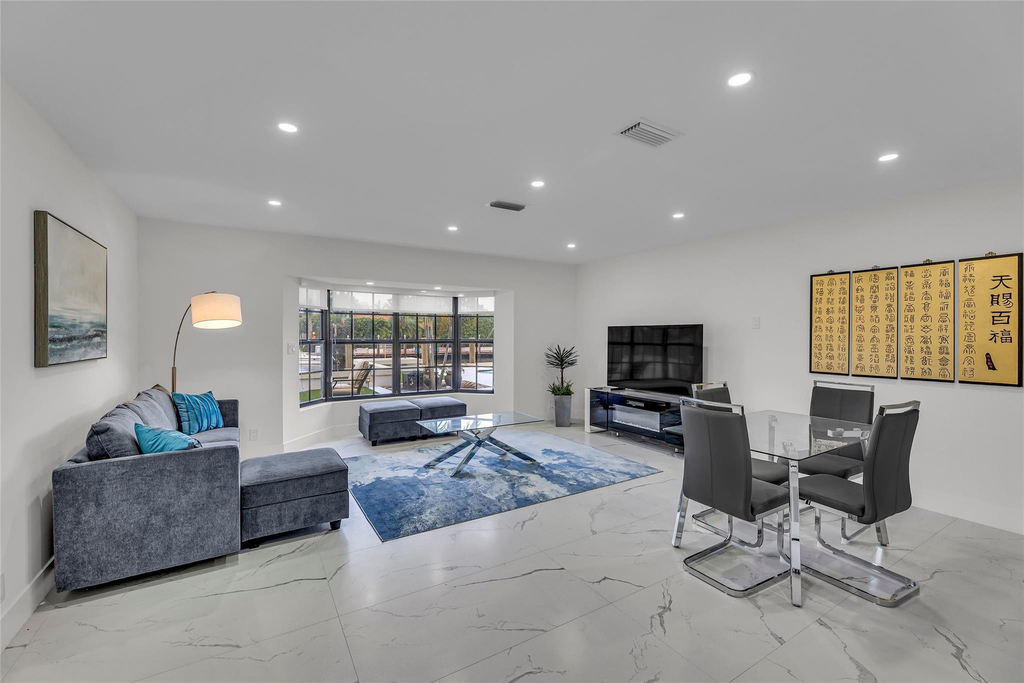 616 3rd Key Drive - Photo 0