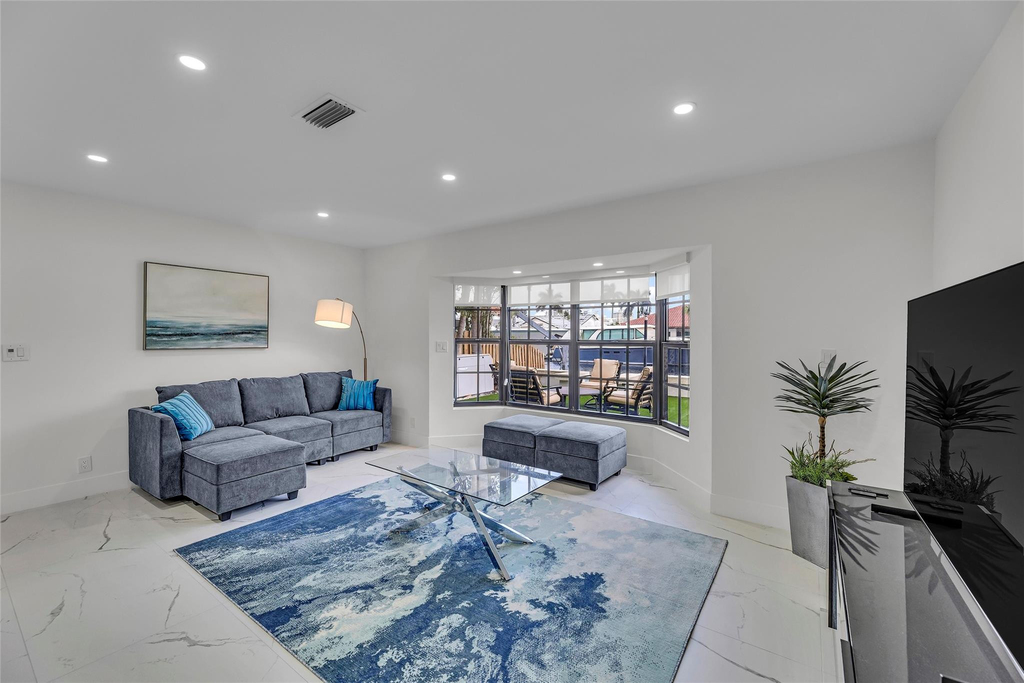 616 3rd Key Drive - Photo 1