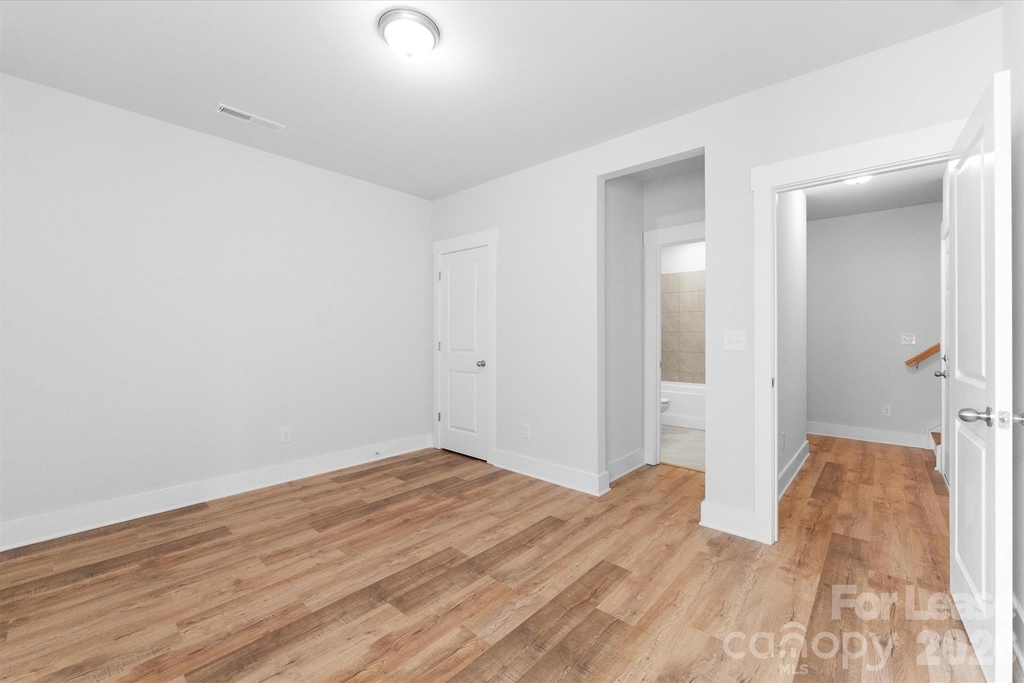 628 Amalfi Drive - Photo 19