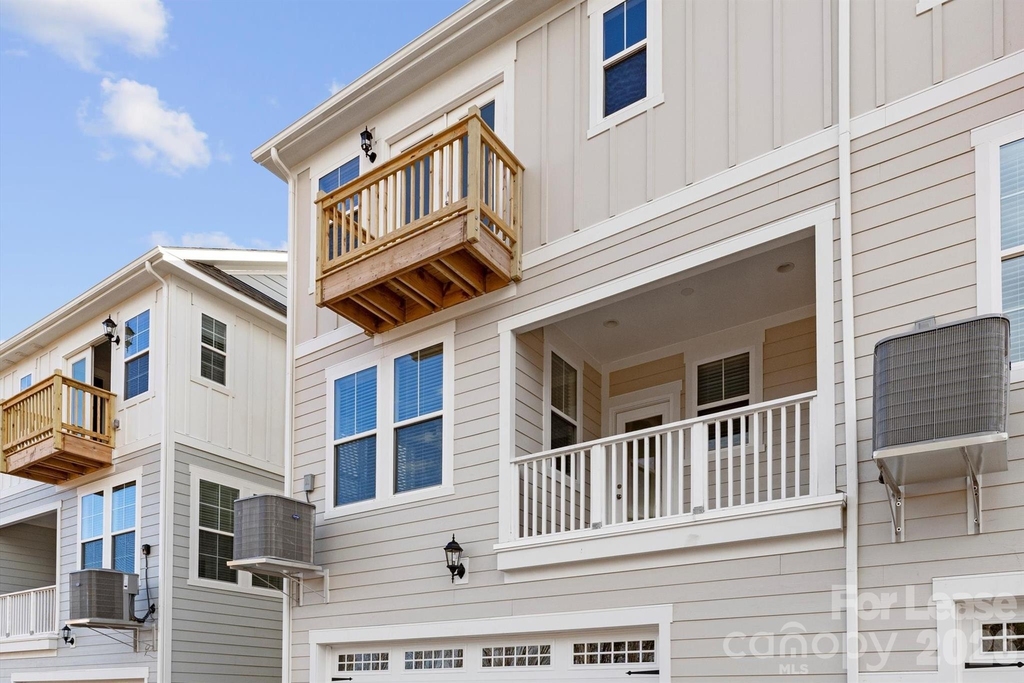 628 Amalfi Drive - Photo 22