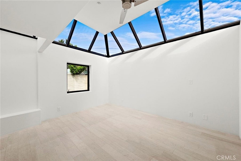715 Ocean Front - Photo 18