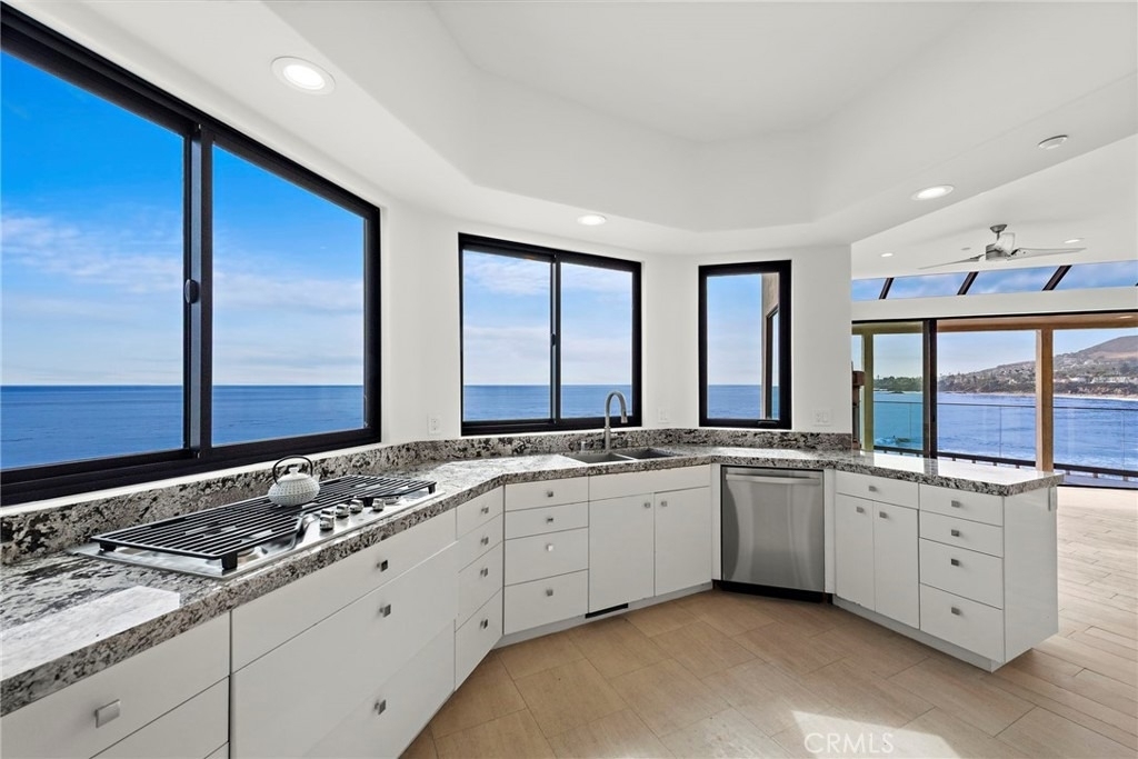 715 Ocean Front - Photo 9