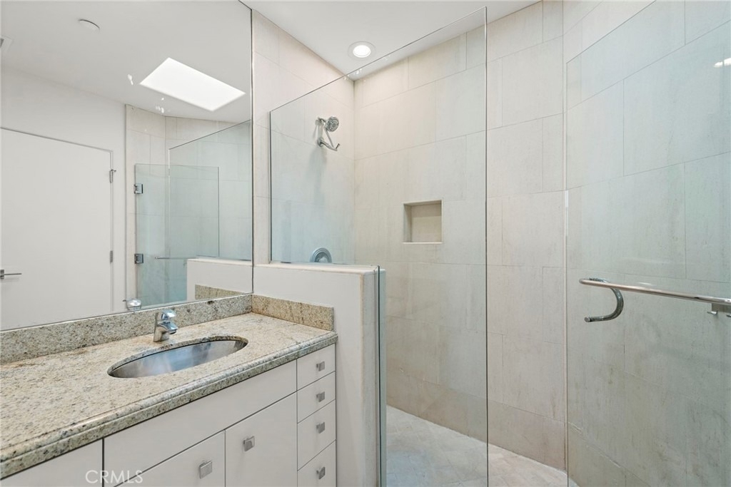715 Ocean Front - Photo 32