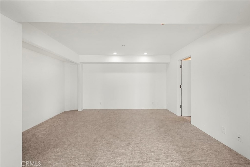715 Ocean Front - Photo 36