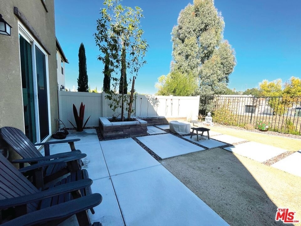 42720 Azure Street - Photo 17