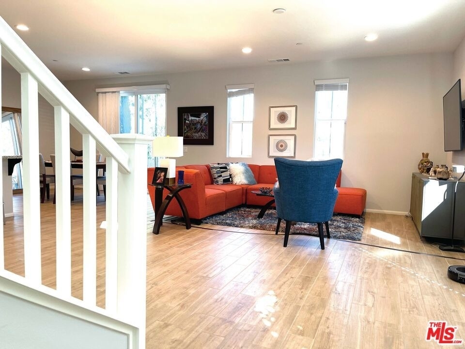 42720 Azure Street - Photo 5