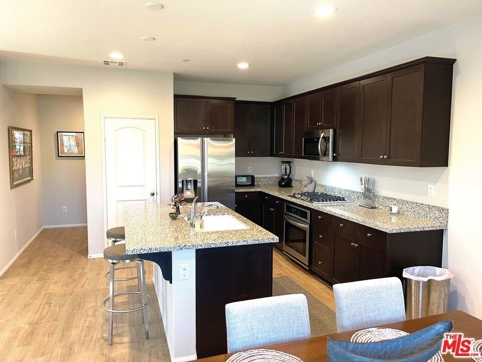 42720 Azure Street - Photo 7
