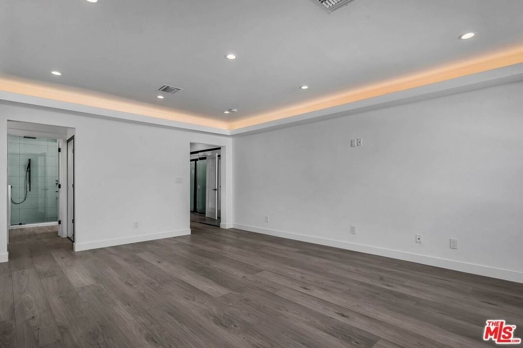 9345 W Olympic Boulevard - Photo 8