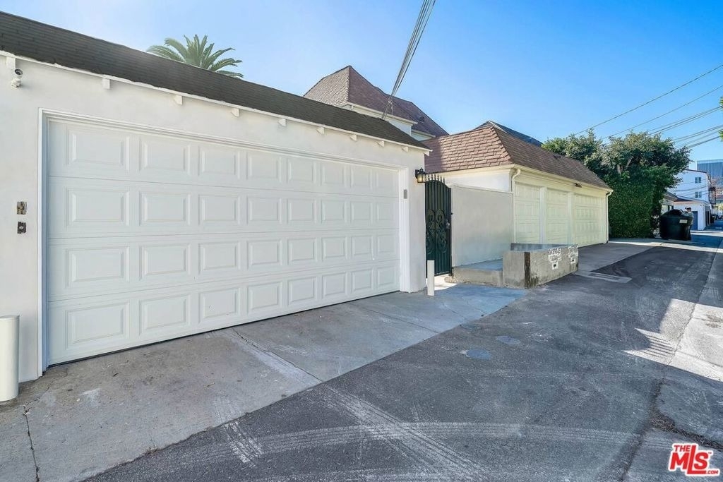 9345 W Olympic Boulevard - Photo 23