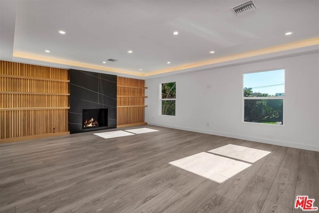 9345 W Olympic Boulevard - Photo 1
