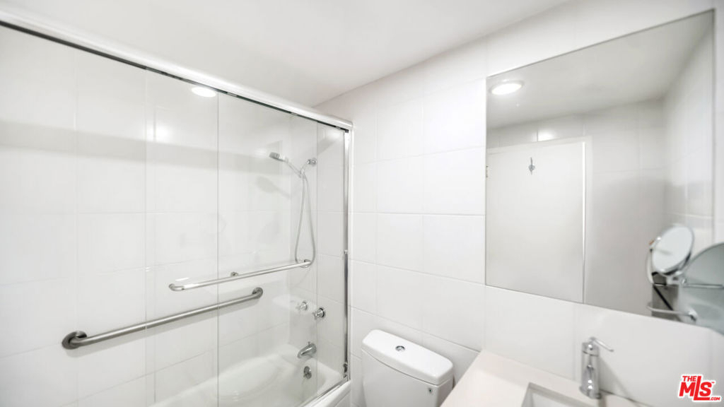 17350 W Sunset Boulevard - Photo 8