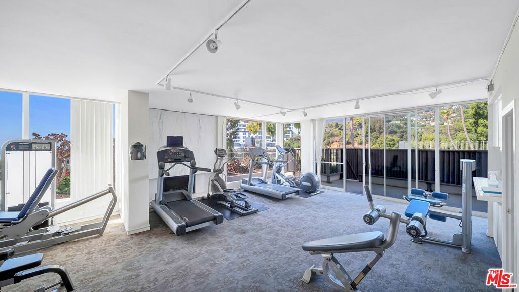17350 W Sunset Boulevard - Photo 9