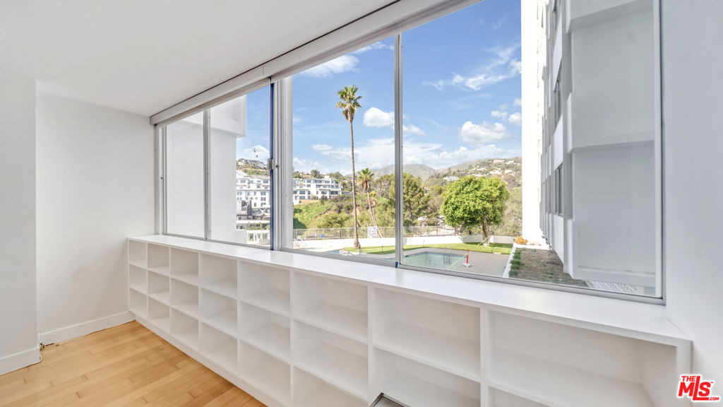 17350 W Sunset Boulevard - Photo 6