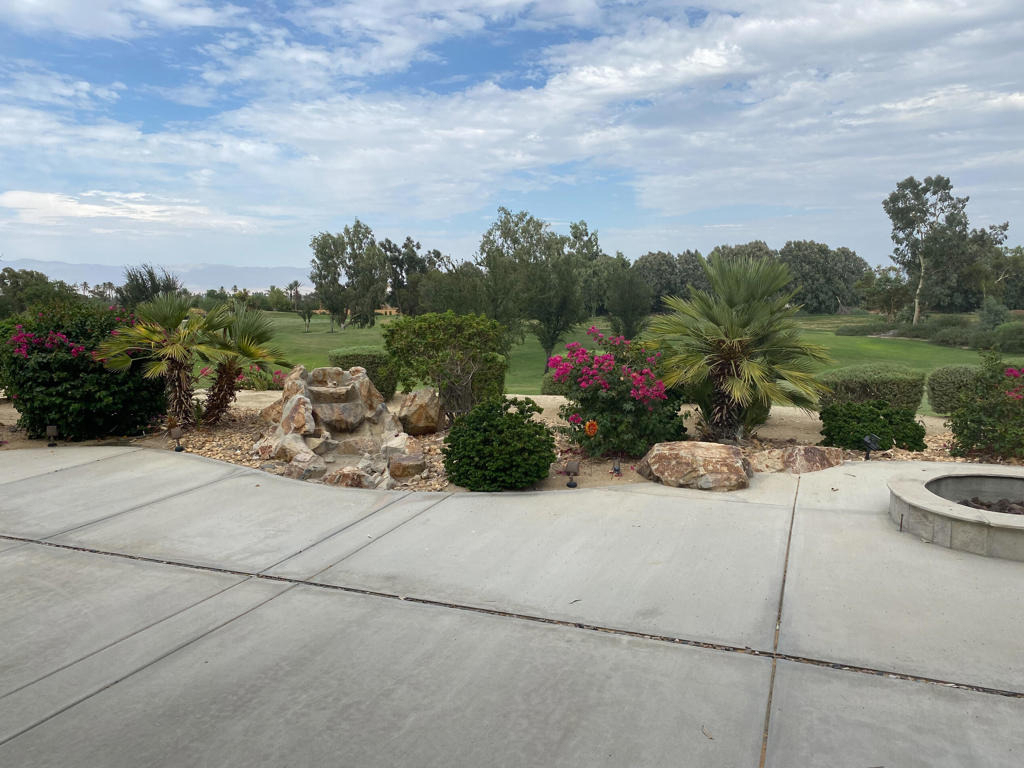 60460 Desert Rose Drive - Photo 11