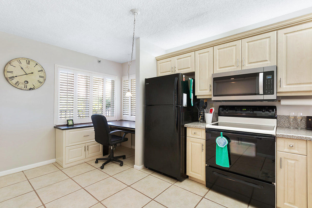 275 Palm Avenue - Photo 7