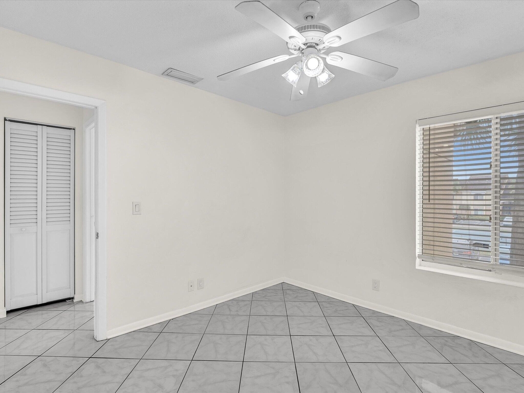 815 W Boynton Beach Boulevard - Photo 37