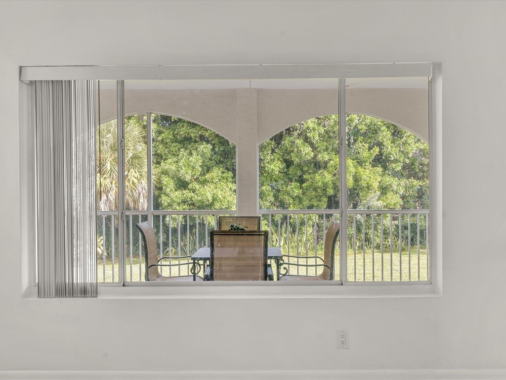 815 W Boynton Beach Boulevard - Photo 11