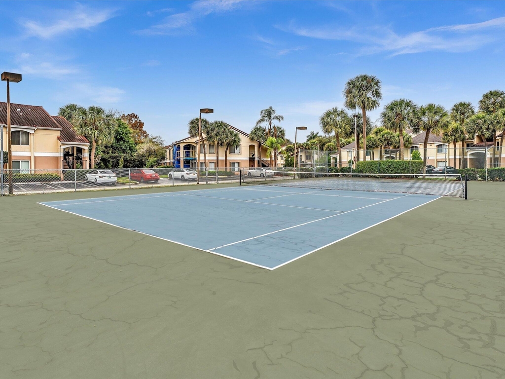815 W Boynton Beach Boulevard - Photo 54