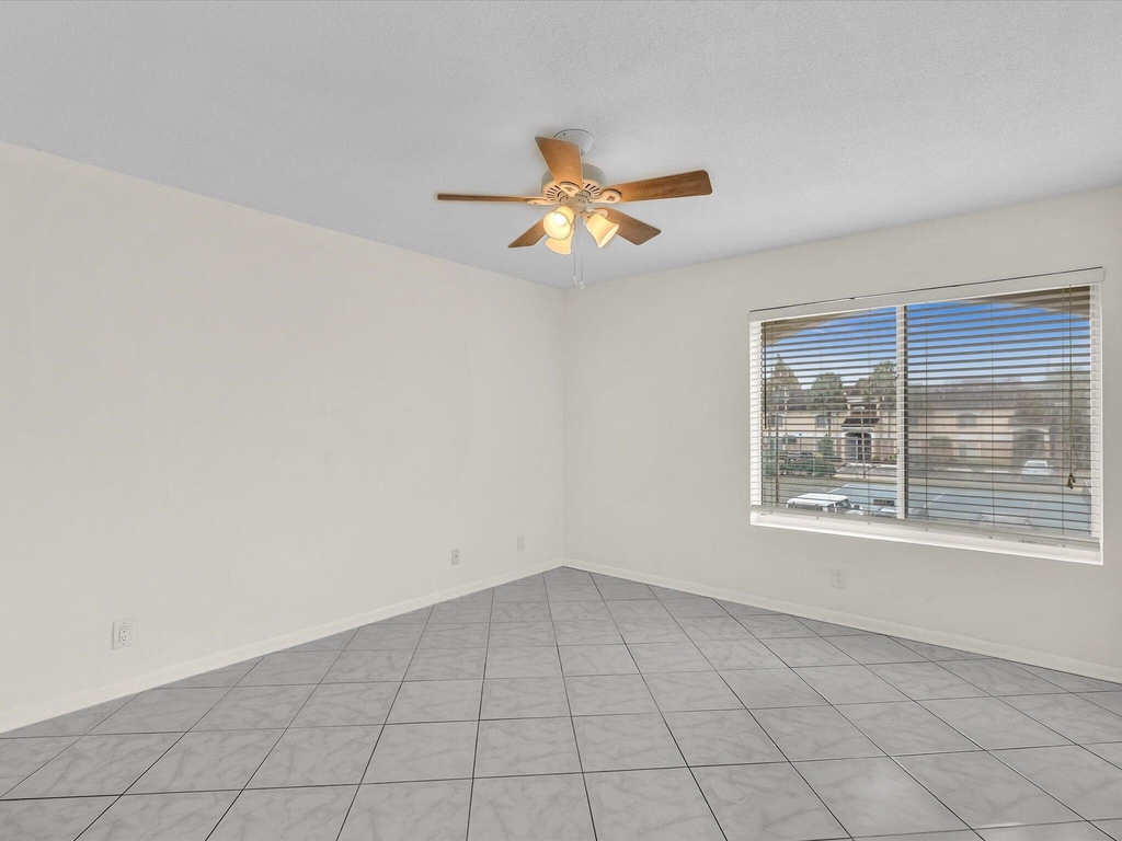 815 W Boynton Beach Boulevard - Photo 38