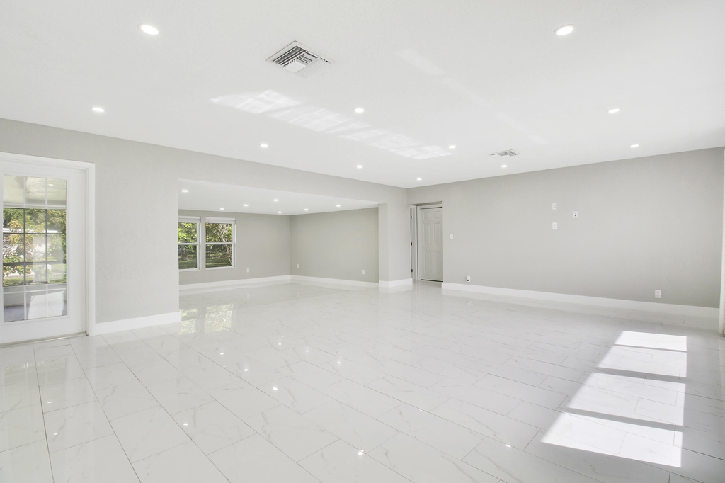 1231 Sw 32nd Street - Photo 4